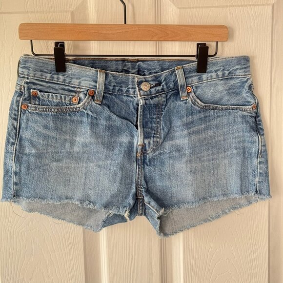 Levi’s 501 Button Fly Jeans Short - Picture 1 of 11